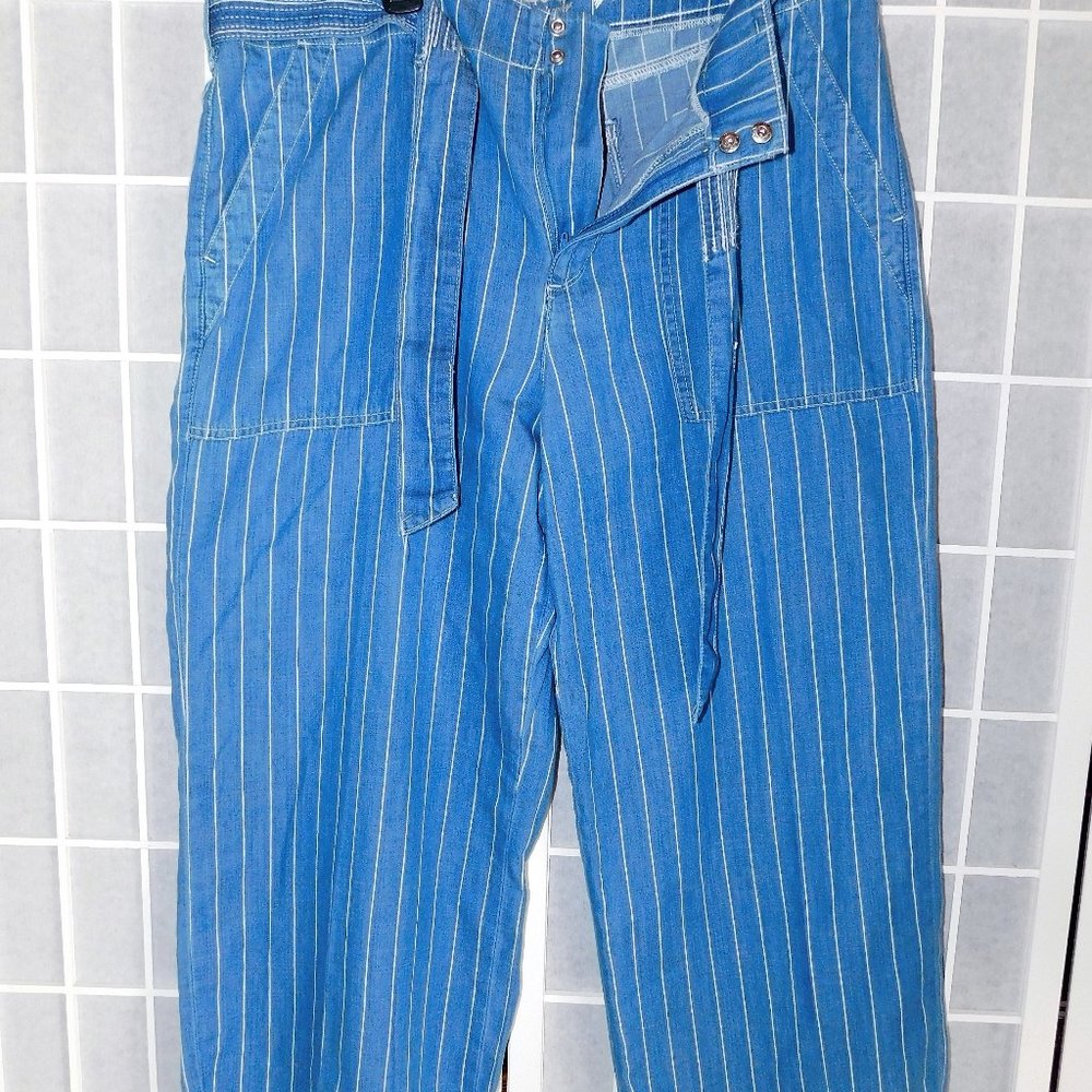 Seven 7 denim striped capri pants SZ 12,  cotton/lyrocel